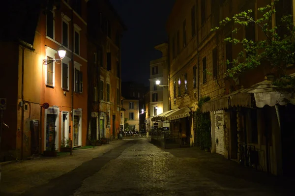 Рима Италия Апреля 2020 Года Красивая Ночная Улица Риме Италия — стоковое фото