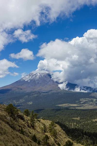 墨西哥Popocatepetl火山的空中拍摄 — 图库照片