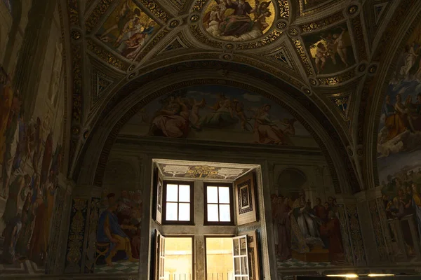 Vatican Vatican City 2019年9月1日 ローマのバチカン市にあるバチカン美術館の天井の息をのむような景色 — ストック写真