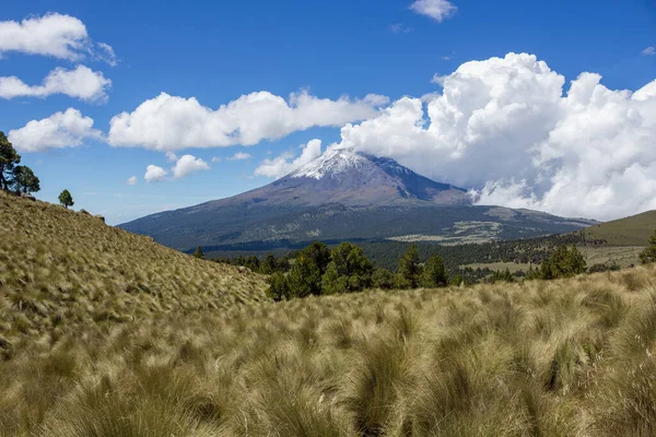 Μια Εναέρια Λήψη Του Ηφαιστείου Popocatepetl Στο Μεξικό — Φωτογραφία Αρχείου