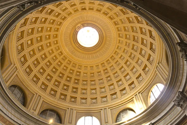 Vatican Vatican City 2019 Nízkoúhlý Záběr Kopuli Vatikánského Muzea Vatikánu — Stock fotografie