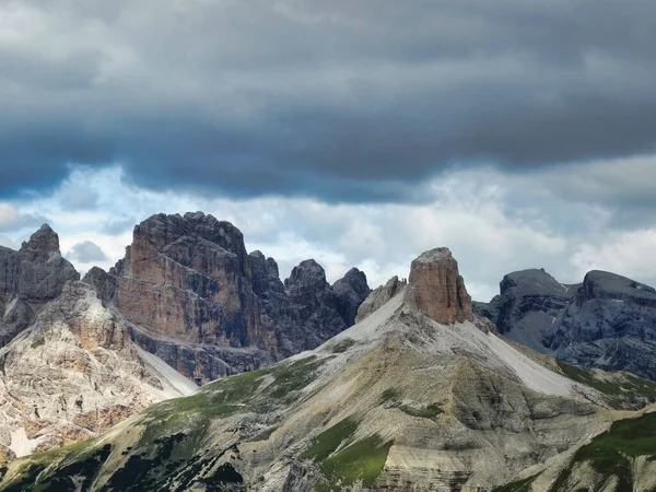 Фотография Сделана Пути Tre Cime Lavaredo Южном Тироле Показывающая Впечатляющую — стоковое фото