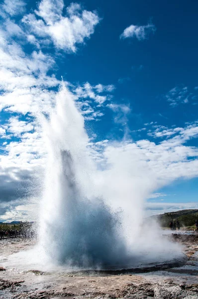 Den Hverir Geotermisk Plats Med Bubblande Pooler Lera Och Ångande — Stockfoto