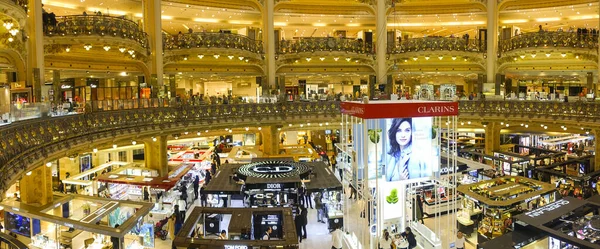 Párizs Franciaország 2017 Január Panoráma Galeries Lafayette Áruházról Párizsban Franciaországban — Stock Fotó