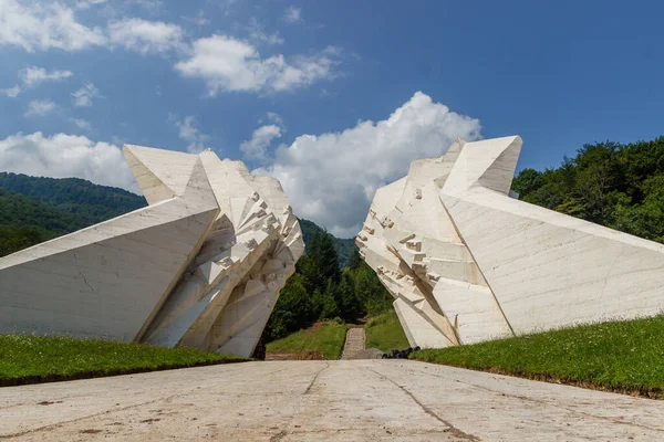 Tjentiste Bosnia Herzegovina Agosto 2018 Monumento Batalla Sutjeska Valle Los — Foto de Stock