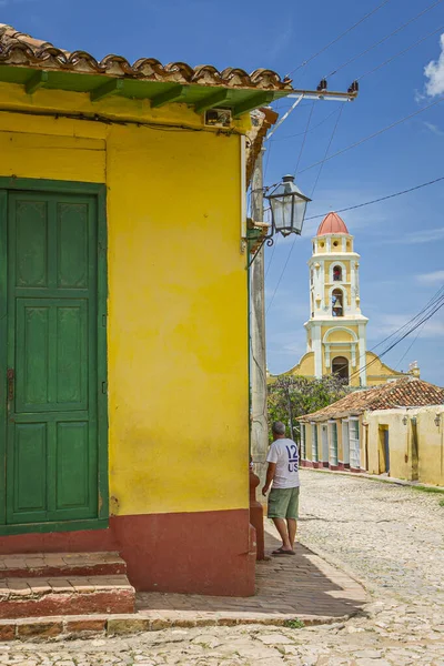 Pionowe Ujęcie Kolorowych Budynków Plaza Mayor Trynidadzie Kubie — Zdjęcie stockowe