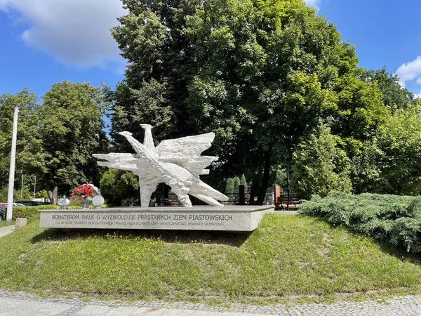 Olesno Polsko Srpna 2021 Památník Blízkosti Úřadu Městské Samosprávy Polském — Stock fotografie