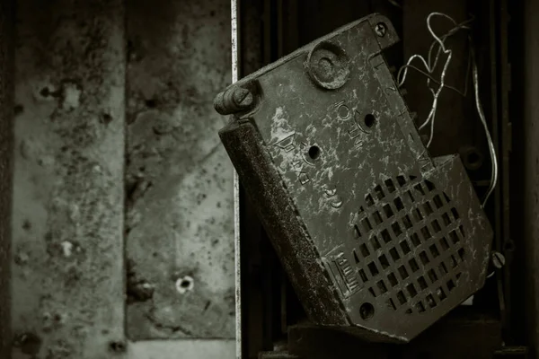 Closeup Shot Old Damaged Radio — Stock Photo, Image