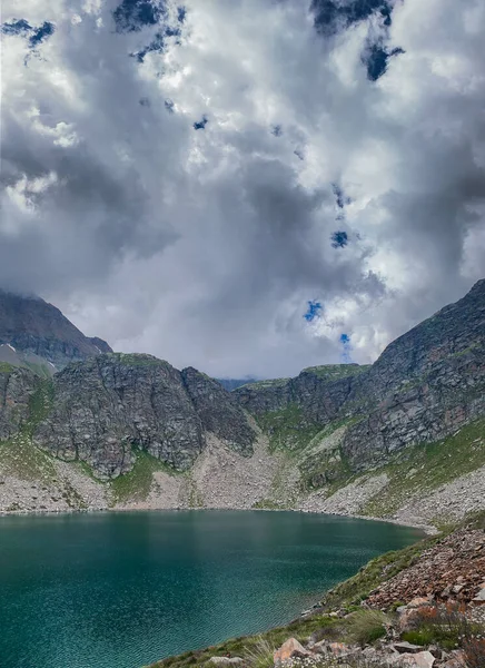 Uma Vista Hipnotizante Vertical Parque Nacional Gran Paradiso Itália — Fotografia de Stock