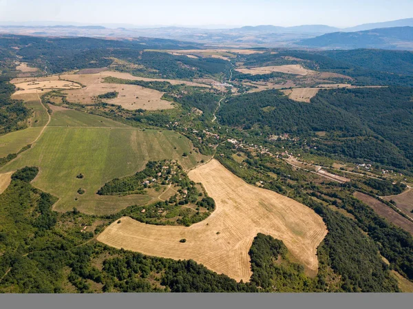 Una Vista Panorámica Paisaje Cubierto Exuberante Vegetación Valles —  Fotos de Stock