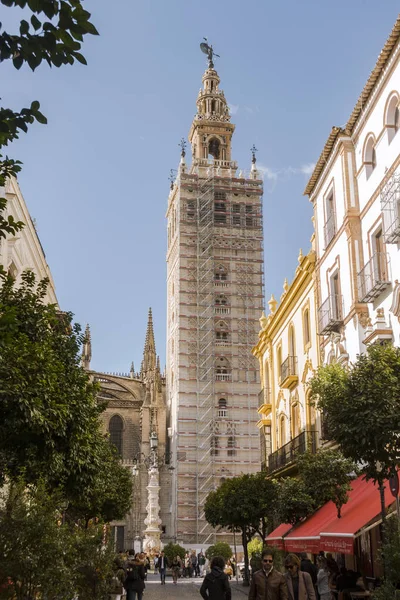 Seville Spanje Jan 2020 Kathedraal Van Sevilla Klokkentoren Giralda Bedekt — Stockfoto