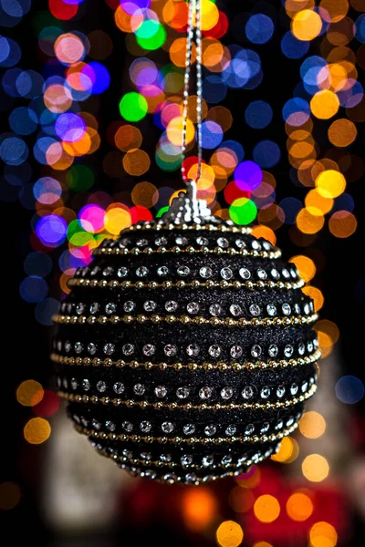 Bokeh Işıkları Nın Arka Planına Karşı Noel Dekorasyonunun Yakın Plan — Stok fotoğraf