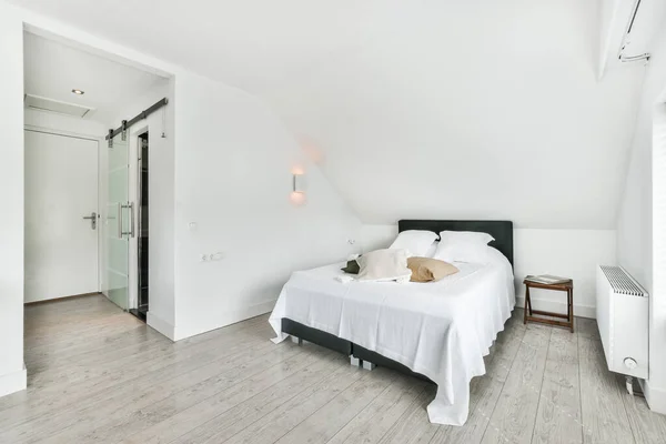 Hermoso Dormitorio Moderno Colores Blancos — Foto de Stock