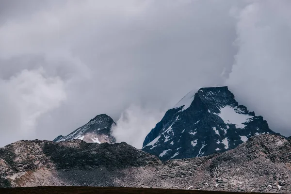 Cime Innevate Sotto Cielo Buio Nuvoloso Del Parco Nazionale Del — Foto Stock