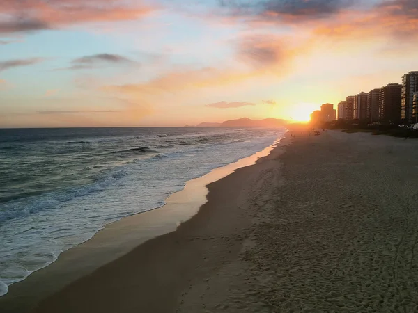 해변을 공중에서 내려다볼 수있다 브라질 리우데자네이루 — 스톡 사진