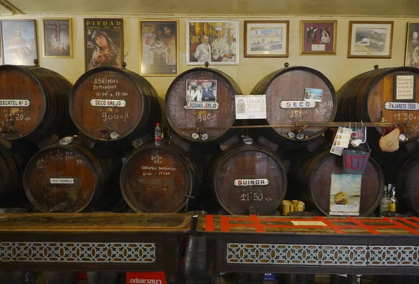 Malaga España 2020 Los Barriles Con Vino Jerez Detrás Barra — Foto de Stock