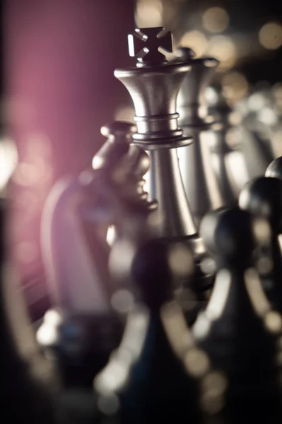 Крупним Планом Знімок Шахових Фігур Темному Тлі — стокове фото