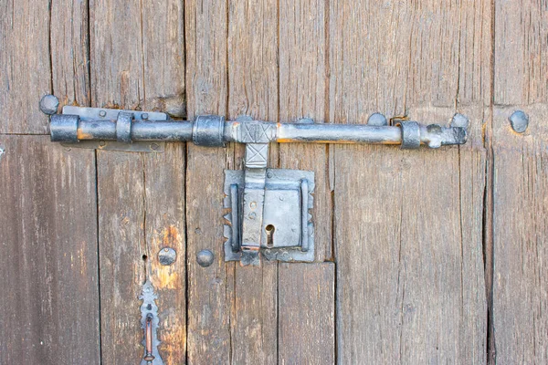 Tiro Close Uma Fechadura Velha Porta Madeira Aldeia Haza Espanha — Fotografia de Stock