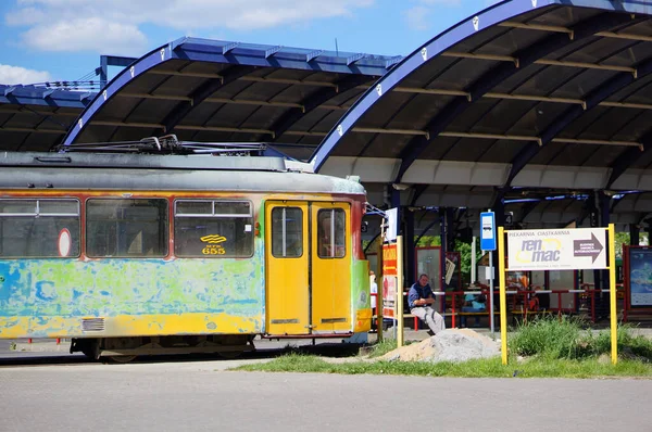 Poznan Polska Maja 2015 Nieczynny Tramwaj Stojący Przy Dworcu Autobusowym — Zdjęcie stockowe