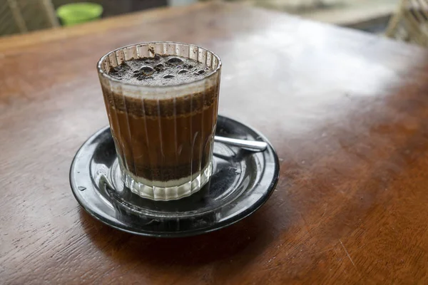 Closeup Shot Glass Iced Coffee Table — Stock Photo, Image