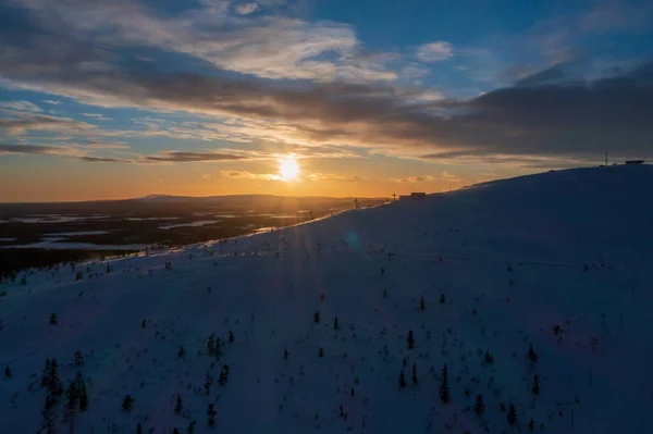 Karlı Levitunturi Dağının Hava Manzarası Laponya Gün Batımı Çekimi — Stok fotoğraf