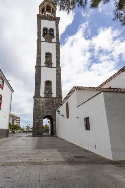 Quente Vertical Torre Iglesia Concepcion Santa Espanha — Fotografia de Stock