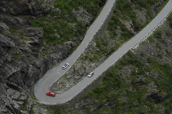 Andalsnes Noruega Julio 2021 Tramo Carretera Con Graffiti Sonriente Mientras — Foto de Stock