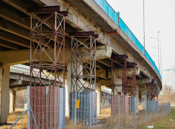 Gros Plan Construction Long Pont Dépassement — Photo