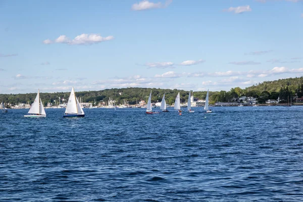 Boothbay Harbor Spojené Státy Července 2021 Lodě Plující Boothbay Harbor — Stock fotografie