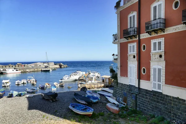 Katanien Italien Juli 2021 Eine Nahaufnahme Der Festgemachten Boote Aci — Stockfoto