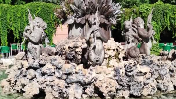 Beautiful Footage Fountain Statues Park — Stock Video