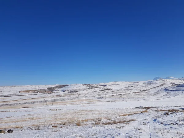 시골의 눈덮인 — 스톡 사진