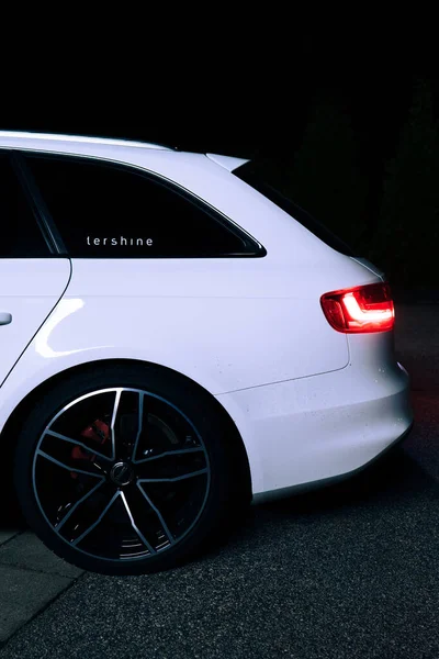 Ulricehamn Sweden Aug 2021 Вертикальний Варіант Задньої Частини Білого Audi — стокове фото