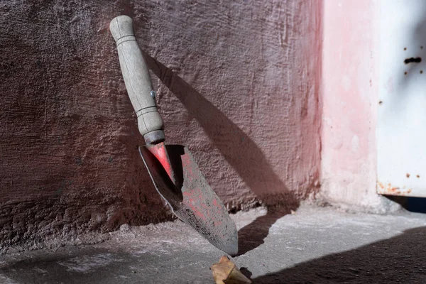 Cement Trowel Leaned Wall — Stock Photo, Image