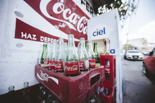 Zacatecas Mexico Apr 2018 Ένα Σετ Από Μισοάδεια Γυάλινα Μπουκάλια — Φωτογραφία Αρχείου