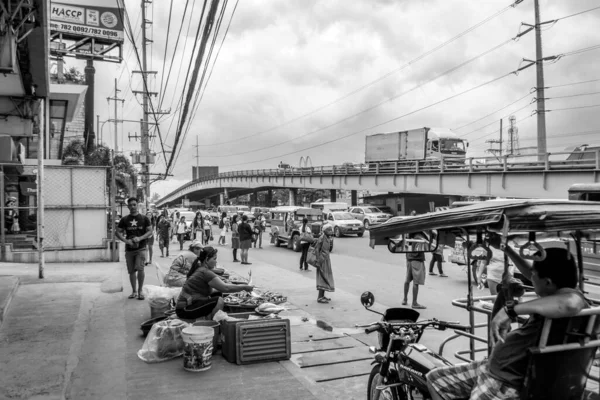 San Fernando Filipinas Outubro 2016 Monocromático Vendedores Ambulantes Calçada Cidade — Fotografia de Stock