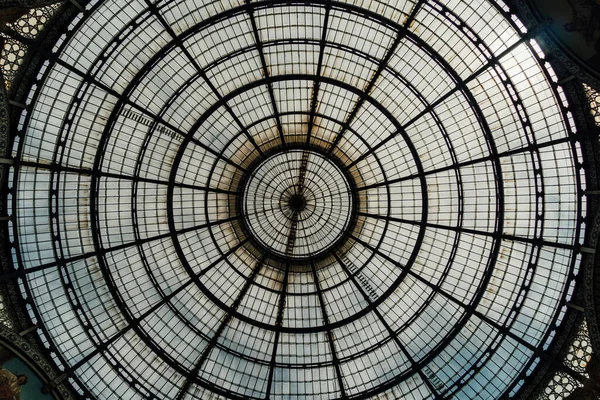 Galleria Vittorio Emanuele Nin Milan Daki Düşük Açılı Çekimi — Stok fotoğraf