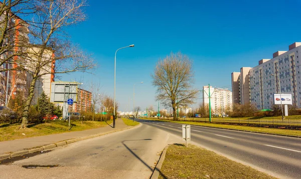 Познан Польша Марта 2015 Года Дорога Между Многоэтажными Домами Городе — стоковое фото