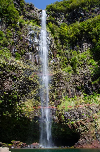 Primer Plano Vertical Cascada Risco Madeira — Foto de Stock