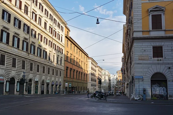 Roma Italia 2019 Gli Edifici Auto Parcheggiate Strada Roma — Foto Stock