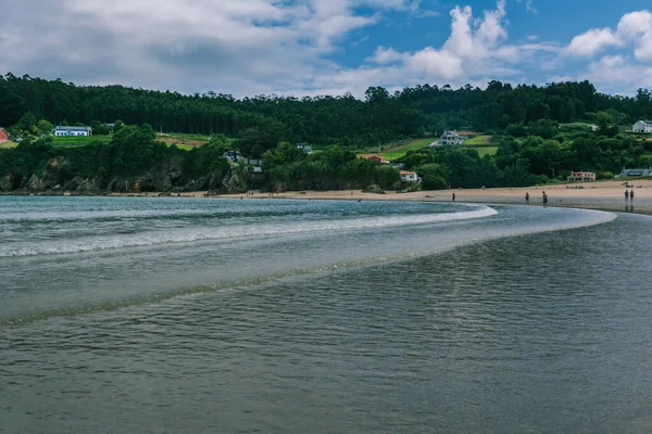 Морські Хвилі Промивають Пляж Сіллой Луго Іспанія — стокове фото