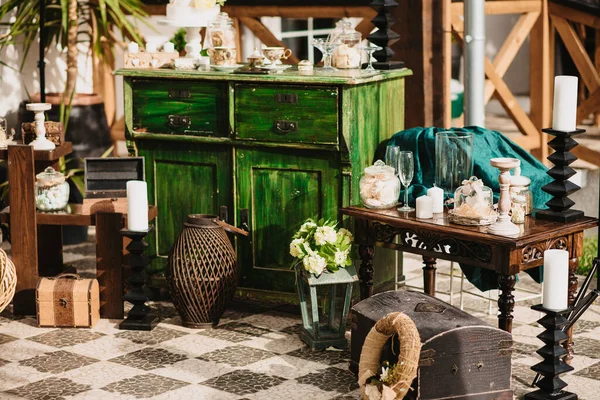 Une Chambre Style Vintage Décorée Avec Des Lunettes Des Fleurs — Photo