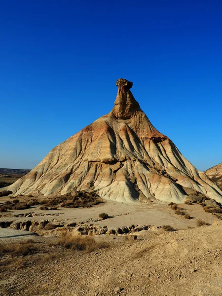 Una Montaña Bajo Cielo Día Soleado — Foto de Stock