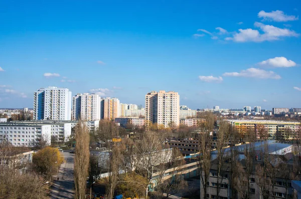 Poznan Polen Februar 2014 Die Modernen Hochhäuser Umgeben Von Bäumen — Stockfoto