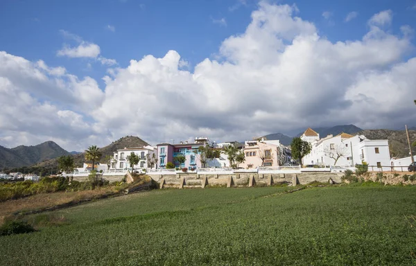 Όμορφη Αρχιτεκτονική Της Ισπανικής Πόλης Maro Στην Ανδαλουσία — Φωτογραφία Αρχείου