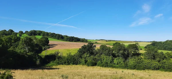 Una Vista Fascinante Del Paisaje Con Vegetación Circundante Día Soleado — Foto de Stock