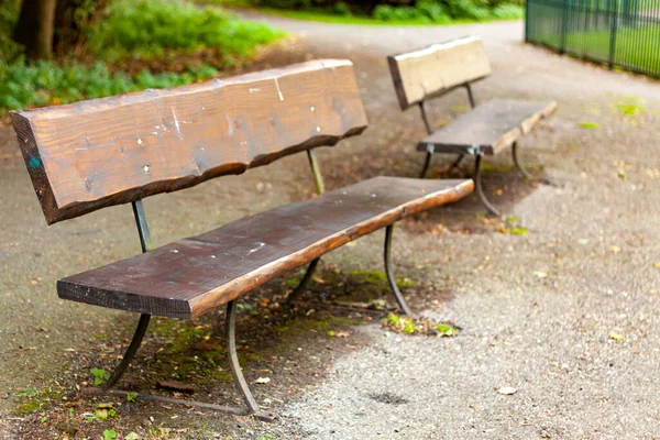 Close Shot Two Old Wooden Damaged Benches Park Sunny Fall — Stock Photo, Image