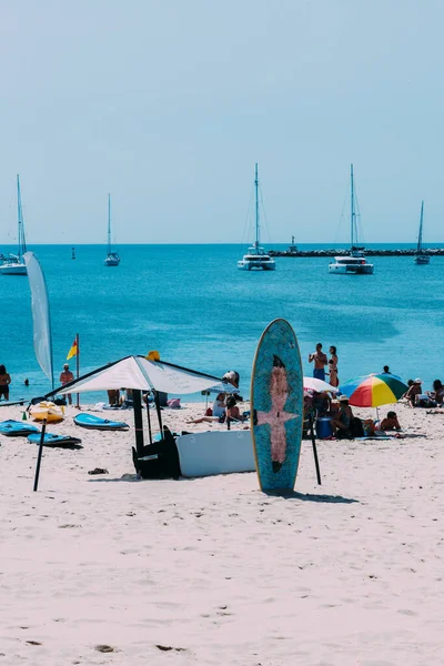 Cascais Portugal 2021年8月7日 一个阳光明媚的夏日 在葡萄牙卡斯凯斯的北大西洋海岸垂直拍摄 — 图库照片