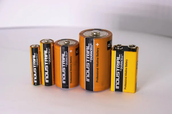 Neots Förenade Kungariket Maj 2021 Ett Alkaliskt Batteri Olika Storlekar — Stockfoto