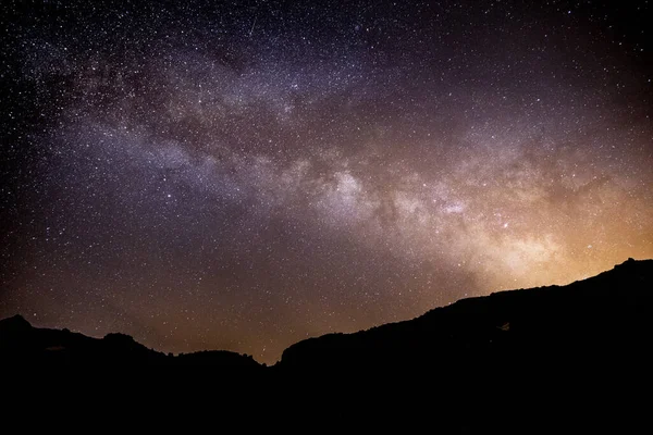 山の上の美しい星空 — ストック写真